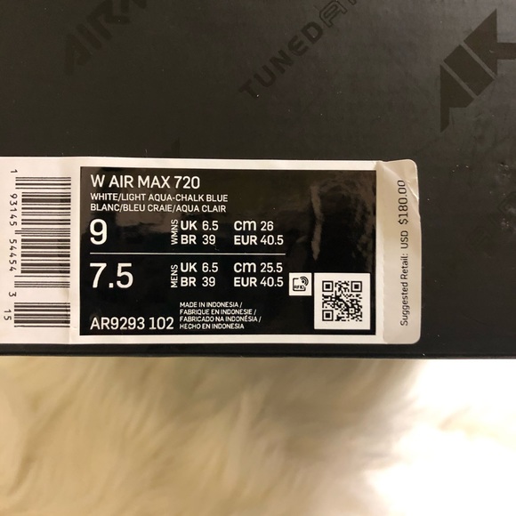 ❌Sold!❌NIB Women’s Nike Air Max 720 - Picture 8 of 8
